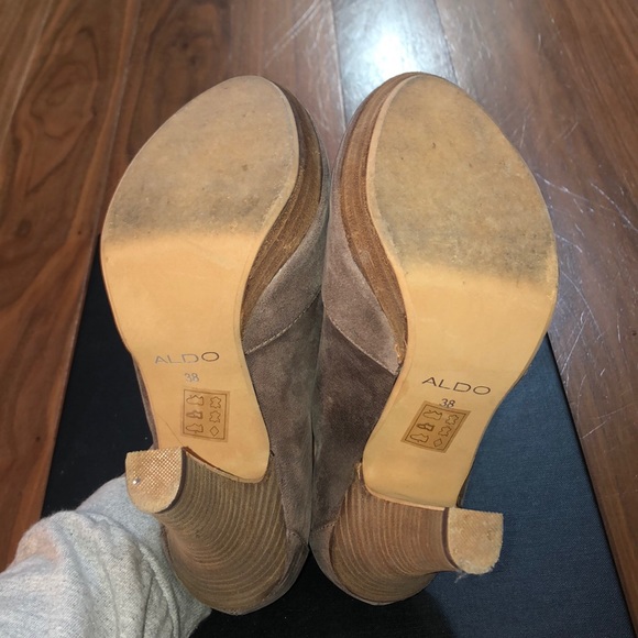 3/$25 ALDO lace up heels - Picture 4 of 4